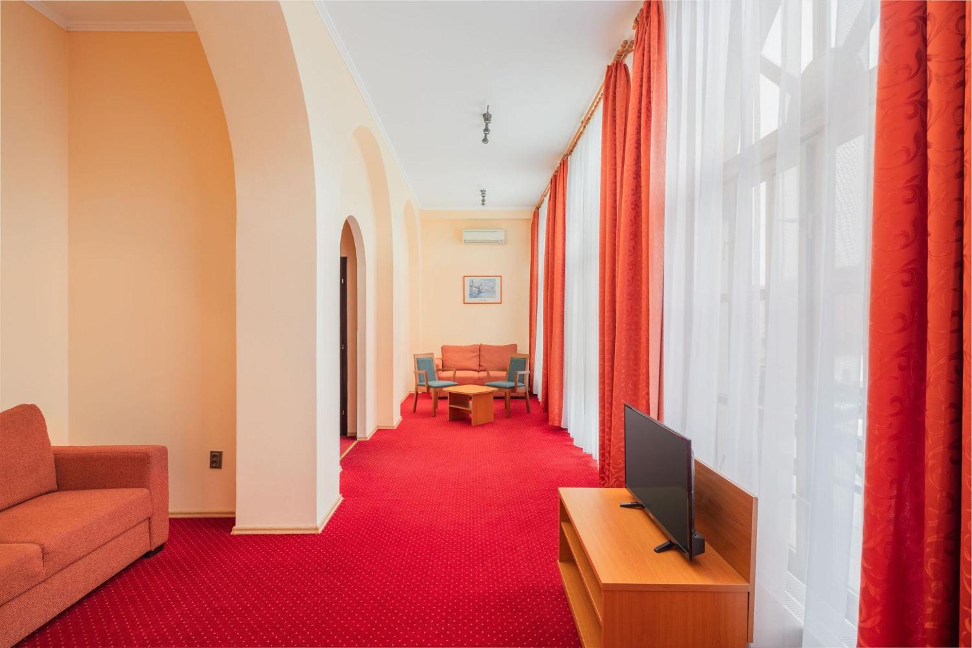 Erzsebet Park Hotel Parád エクステリア 写真